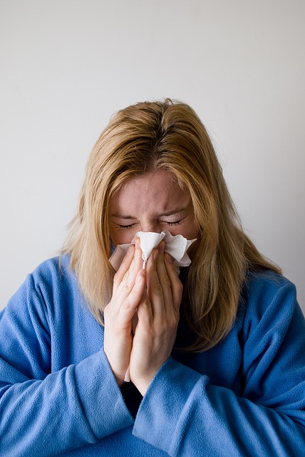 6 Tips to  Fight a Cold Naturally